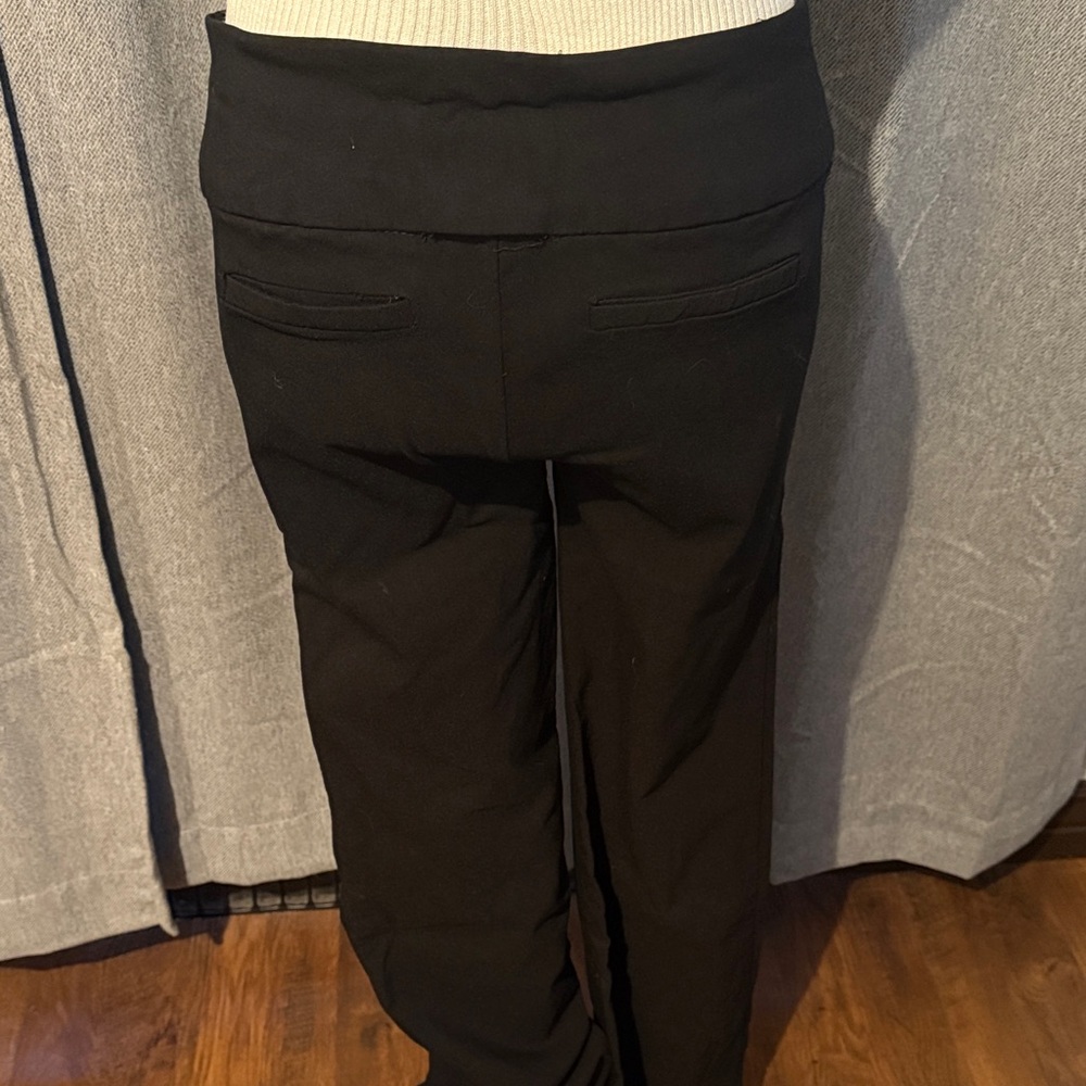 Classic Black Women's Pants - Picture 4 of 5